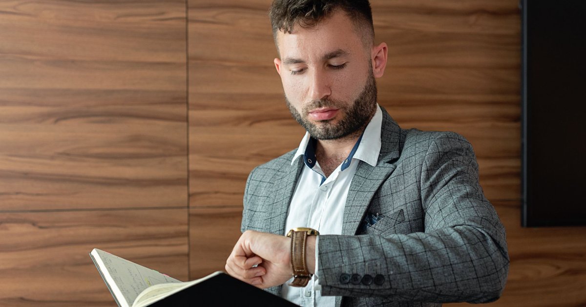Descomplicando a Gestão do Tempo: Como o MEI Pode Trabalhar Menos e Faturar Mais